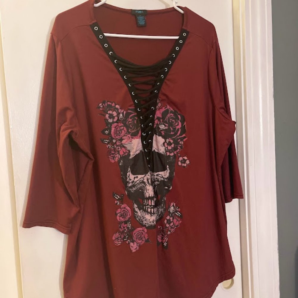 1X Rue + Lace-up Blouse
